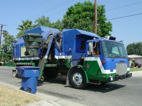Commercial waste removal services in Brompton
